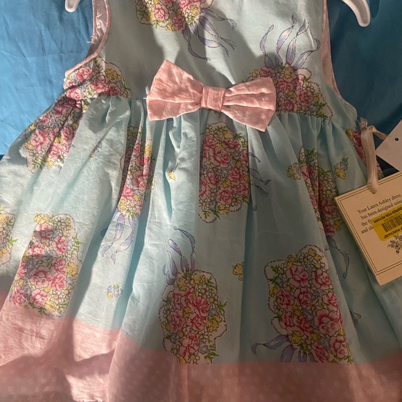 Laura Ashley 24 months adorable Spring, Summer 2pc outfit. - Picture 3 of 9